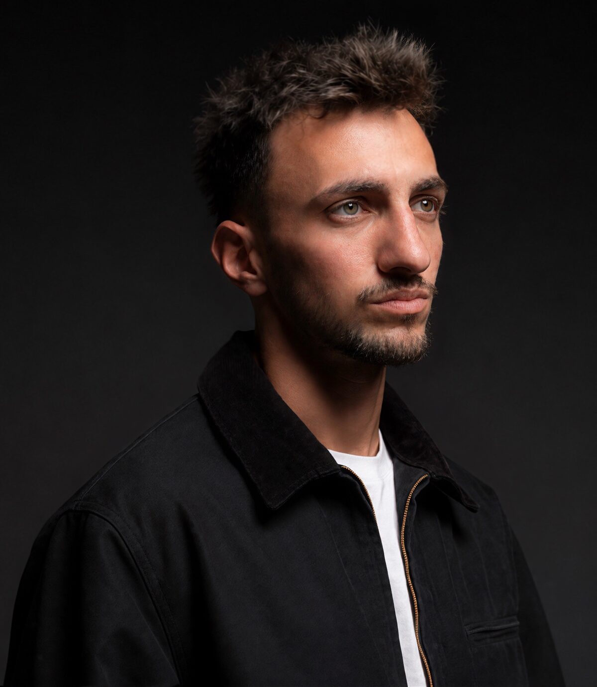 Unusual — press photo, melodic techno DJ from Munich